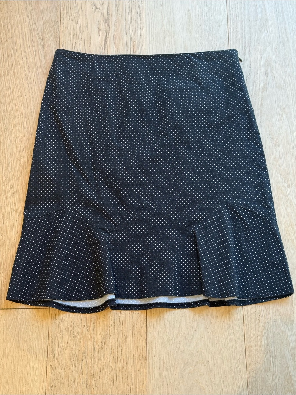 Max Studio Black Polka Dot A-Line Skirt 🖤 White Dot Mini Skirt Classic Chic - Picture 2 of 6